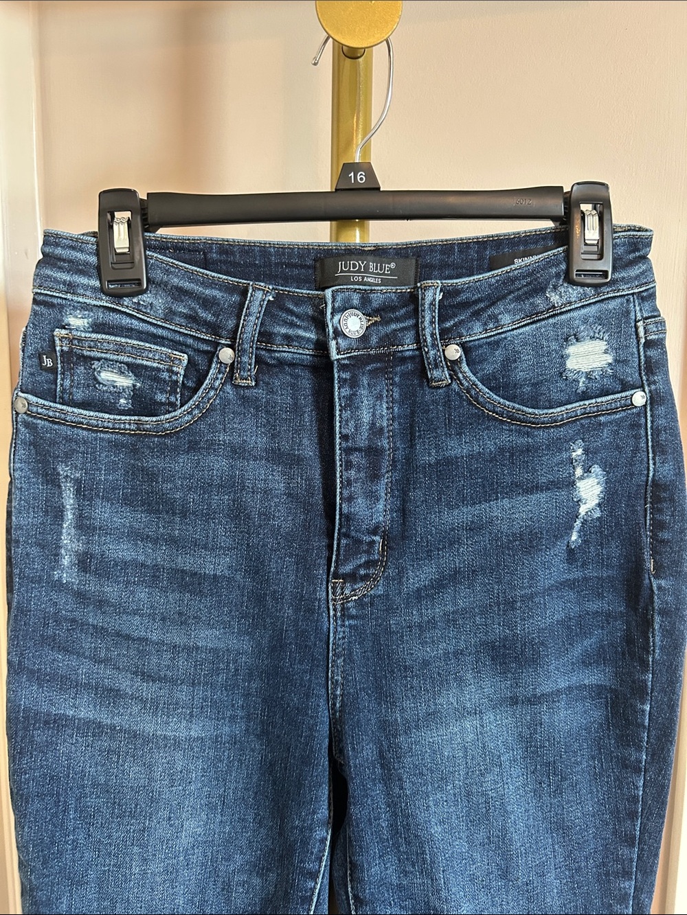 NWOT Judy Blue Skinny Jeans(size 29) - Picture 4 of 12